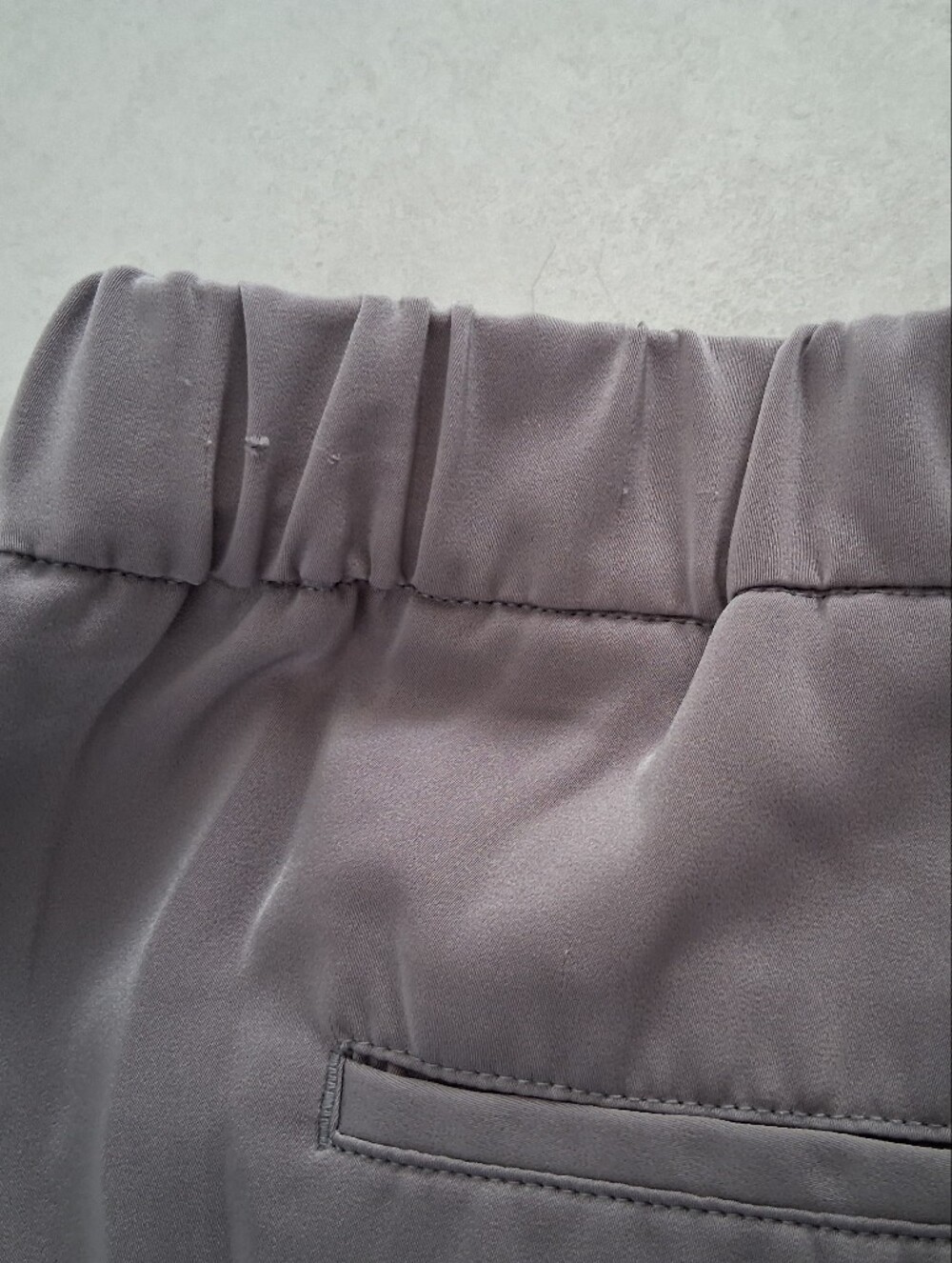 Maison d'Amelie/ Relaxed Fit/ Pleated/ Trousers in Silver-grey/ Size US 10 - Picture 13 of 13